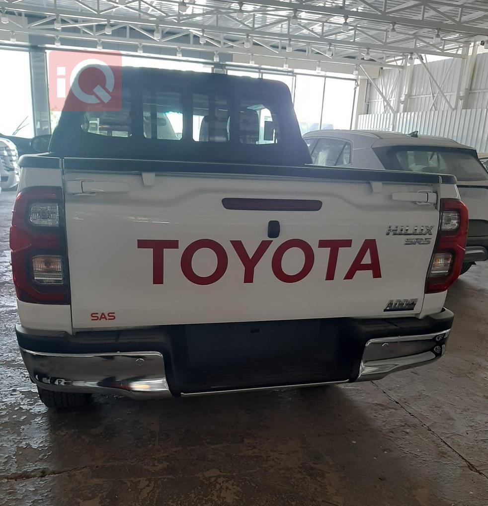 تويوتا هايلوكس